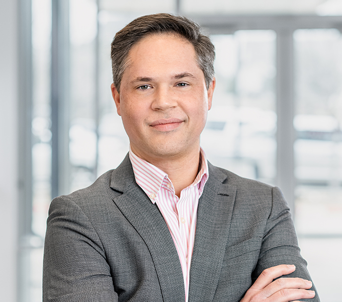 Headshot of Chet Leugers