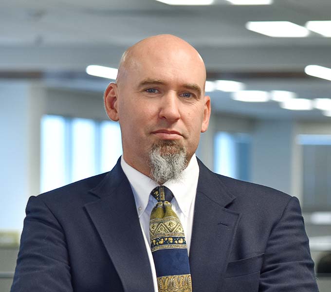 Headshot of Clint Bissett