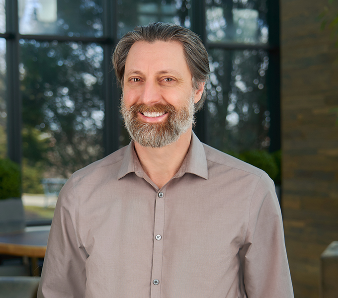 Headshot of Drew Szabo